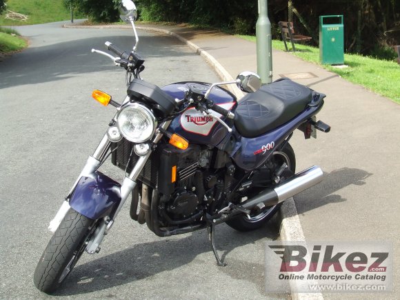 1998 Triumph Trident 900 photo